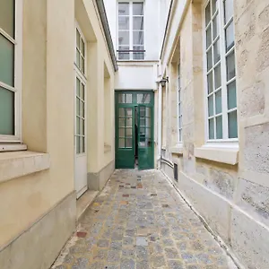  Apartment New & Design In The Heart Of Le Marais